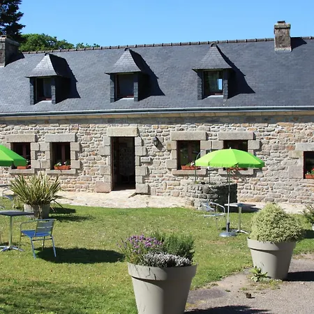 Casa vacanze Domaine De Lesvaniel *